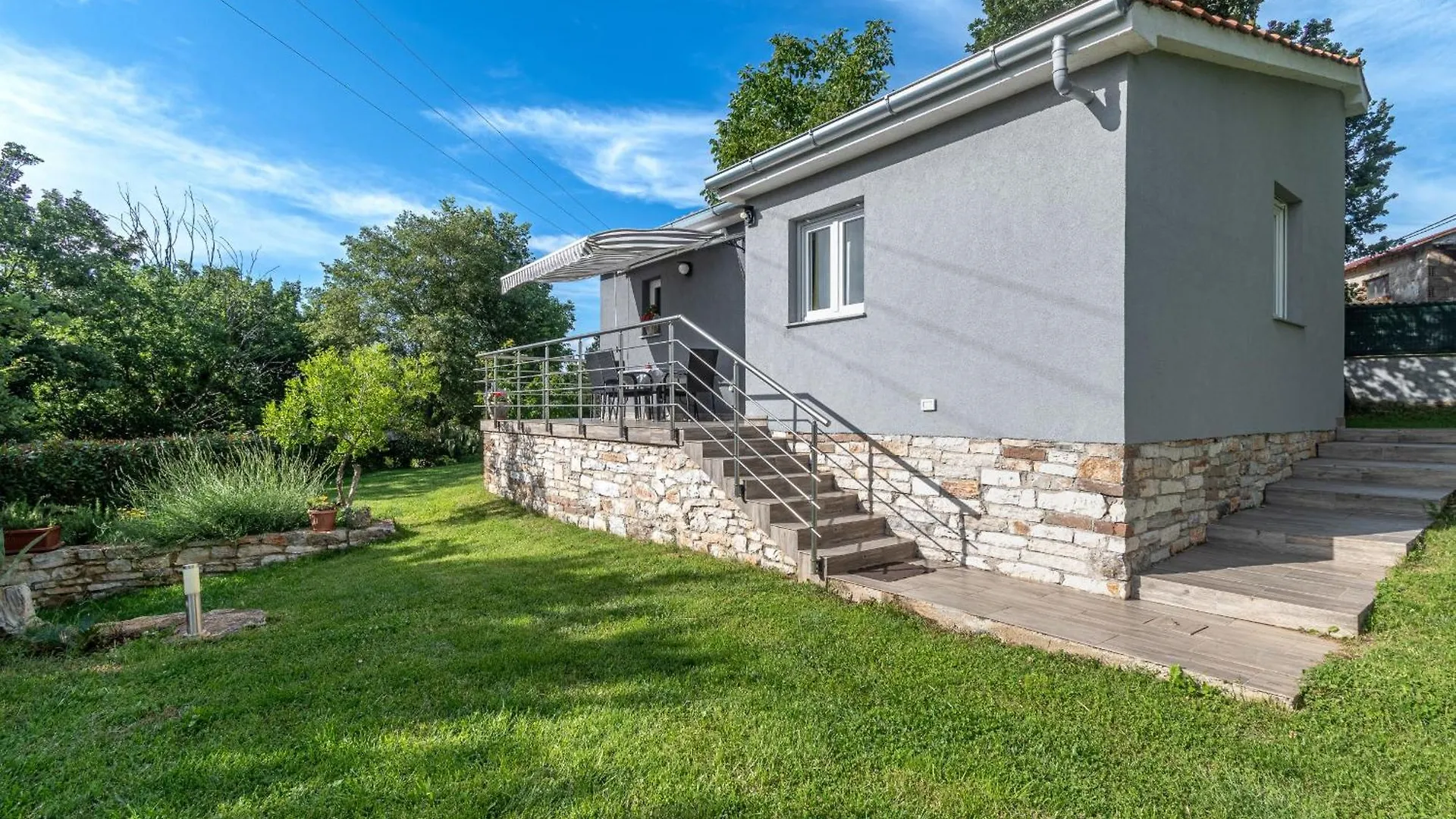 Lea Apartment Veli Jezenj